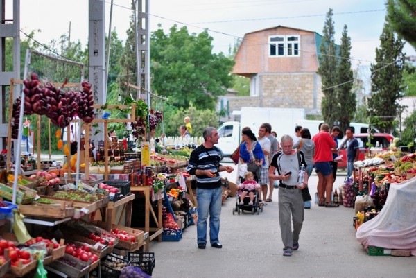 Продовольственный рынок в Коктебеле